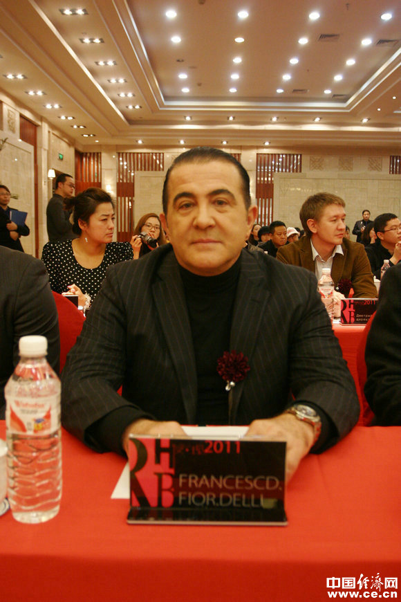 意大利时尚协会中国区负责人、意大利设计师 FRANCESCO FIORDELLI